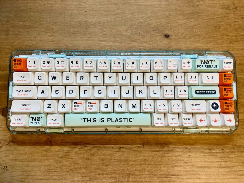 Melgeek mojo68 plastic mechanical keyboard