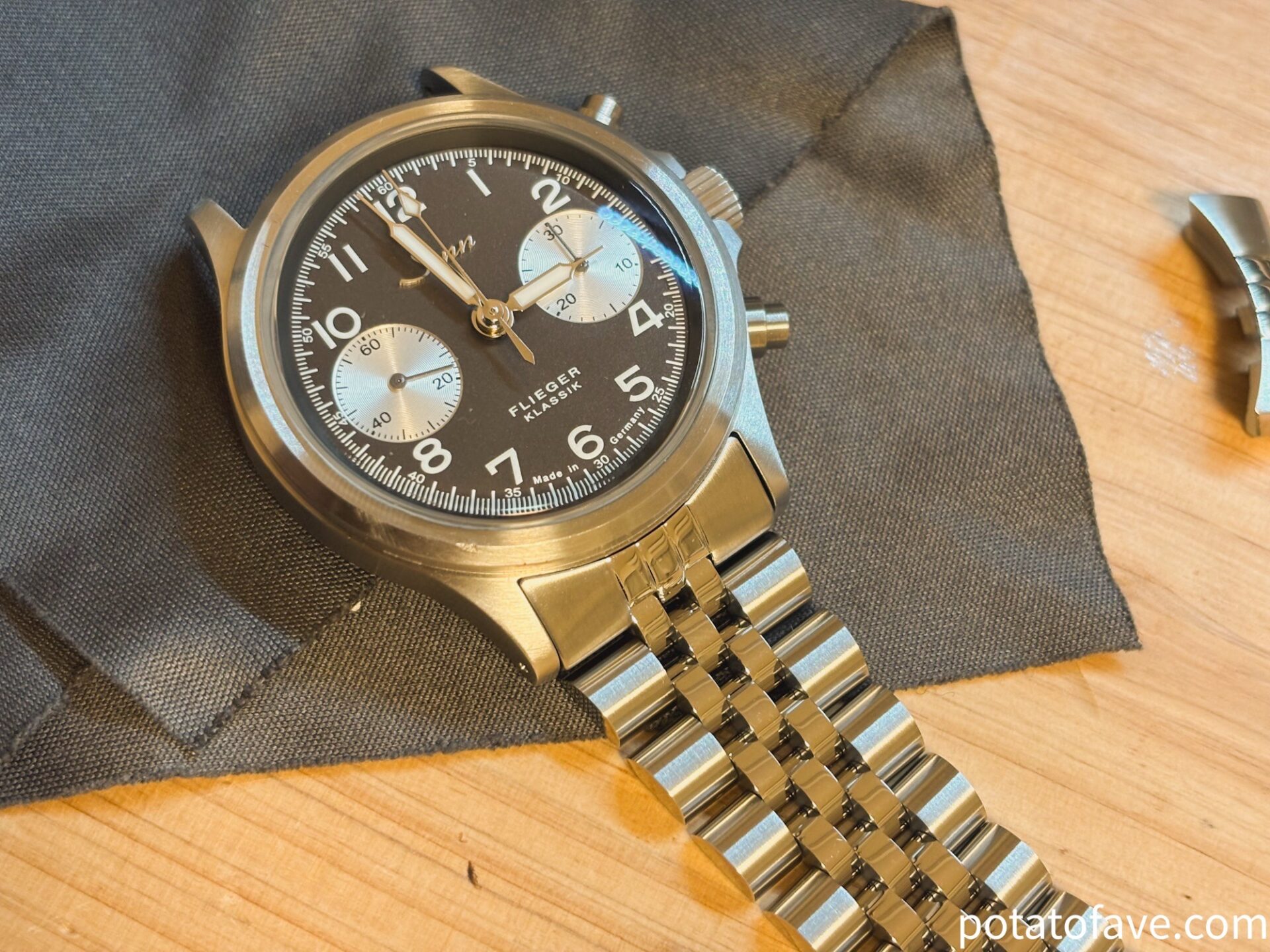 Sinn356フリーガー向けに購入したUncle strapステンレスブレスレット